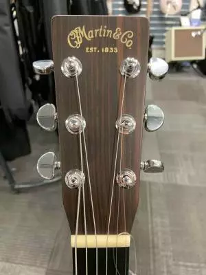 Martin Guitars - D-28 2012 2